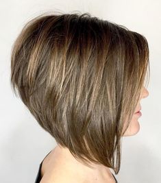 Women Decor, Inverted Bob Hairstyles, Hair Decor, Haircut Women, Medium Bob Hairstyles