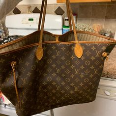 Used. Good Condition. 4 Side Laces Came Off Louis Vuitton Large Bag, Odeon Tote Louis Vuitton, Lv Neverfull Inside Out, Coach Flats, Louis Vuitton Totes Louis Vuitton Official, Louis Vuitton Neverfull Pm, Louis Vuitton Handbags Classic Monogram Canvas Lv Bags, Cowhide Handbags, Neverfull Mm Monogram