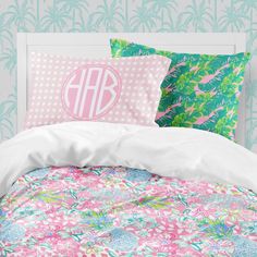 Preppy Summer Big Kid Bedding Set Big Kid Bedding Modified Tot Preppy Bed Rooms, Preppy Girls Room, Mommy Vision Board, Preppy Bed, Preppy Bedding, Preppy Bedroom Ideas, Kid Bedding, July Bullet Journal, Dream Home Bedroom