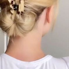 Nails.INC on Instagram: "This hair hack couldn’t be easier 🤎🤍 This is the perfect transitional up do ✨ 🎥 @everydayscrunchie" Bun Hack For Short Hair, Bun Hack, Hair Hack, Natural Hair Tutorials, Braid Tutorial, Amazing Hair, Hair Videos Tutorials, August 26, Have You Tried