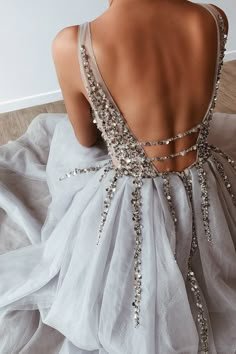 Yolanda - Silver Beaded Tulle A-line Gown with Crystals & Plunge Neck – A&N Luxe Label Journalist Fashion, Luulla Dresses, Knee Length Prom Dress, Circus Wedding, Missy Dresses, Gorgeous Prom Dresses, Blouse Casual Fashion, Night Circus, Skirt Looks