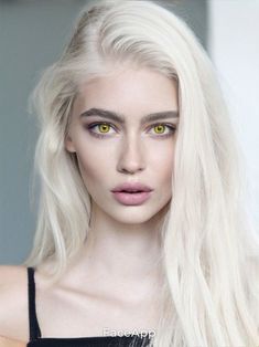 Blonde Hair Pale Skin, Blonde Hair And Blue Eyes, Hair Pale Skin, Short Hair Highlights, White Blonde Hair, Cool Blonde Hair, Blonde Hair Girl, Blonde Hair Blue Eyes, White Blonde