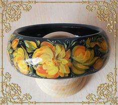 Hand painted bracelet wooden bangle Russian folk art style traditional signed #braceletsformen #handpainted #russianfashion Art Style Traditional, Russian Art Dolls, Painting Jewelry, Folk Art Jewelry, Russian Jewelry, Etsy Jewelry Handmade, Clock Painting, Russian Folk Art, Jewelry Wood