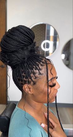 Long Knotless Braids, Box Braids Hairstyles For Black Women, Braids Hairstyles Pictures, Braided Cornrow Hairstyles, Cute Box Braids Hairstyles, Protective Hairstyles Braids, Hair Twist Styles, Hair Done