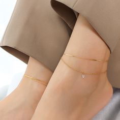 316L Titanium Steel Dipped in 18k Gold Plating Metals Type: 316L Titanium Steel Color: Gold Length: 19+5cmStone: Cubic Zirconia Ankle Bracelets Gold, Cute Anklets, Diamond Anklet, Anklet Designs, Beach Anklets, Jewelry Summer, Ankle Chain, Gold Anklet, Foot Jewelry