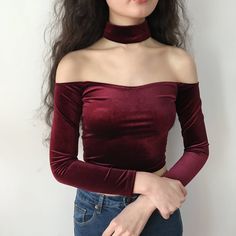 Aesthetic Retro Outfit, 90s Fashion Men, Velvet T Shirt, Slim Fit Crop Top, Women Halter, Velvet Tops, Club Outfits, Looks Vintage, Pretty Outfits