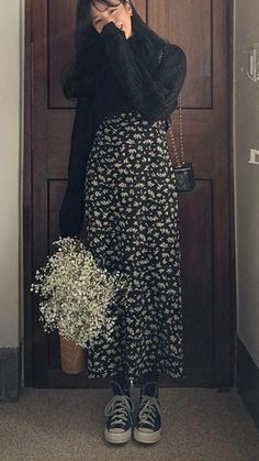 Soft Grandma Aesthetic, Skirted Leggings Outfit, Vintage Inspired Winter Outfits, Long Black Floral Skirt Outfit, Alt Modest Outfits, Garden Core Outfit, Flowery Skirt Outfit, Spring Japan Outfit, Modest Outfit Ideas Summer