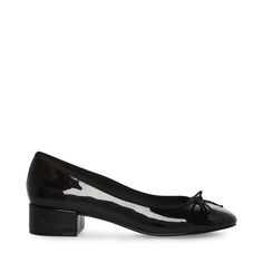 Low Heels Black, Black Low Heel Shoes, Cute School Shoes, Black Low Heels, Black Shoes For Women, Low Block Heel Pumps, Dr Shoes, Steve Madden Store, Shoe Inspo