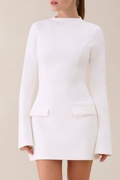 White long sleeve a line pocket mini dress Heiress Beverly Hills, White Long Sleeve Mini Dress, Elegante Casual, Dresses Xxl, Crop Top Blouse, Fashion Fits, Crepe Dress, Cutout Dress, High End Fashion