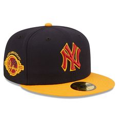 Add a bold bit of flair to your New York Yankees collection with this Primary Logo 59FIFTY fitted hat from New Era. Along with a high crown, it offers a structured construction to add some street-ready style to your fandom. Plus, it features spirited New York Yankees graphics and a stylish two-toned crown and bill to further elevate any look you put together.Add a bold bit of flair to your New York Yankees collection with this Primary Logo 59FIFTY fitted hat from New Era. Along with a high crown Yankee Hat, Custom Fitted Hats, New York Yankee Hat, Nba Hats, Navy Gold, Cool Hats, Mens Navy, Fitted Hat, New York Yankees