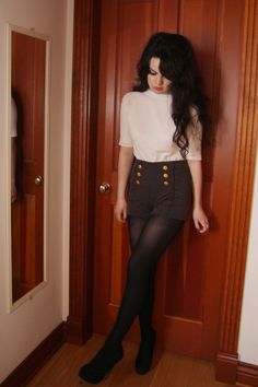 Sailor Shorts, Winter Shorts, Zooey Deschanel, Outfit Trends, Shorts With Tights, Black Tights, Looks Vintage