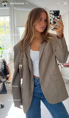 Blazer Styling, Spring Blazer, Outfit Photo, Uni Outfits, Aesthetic Outfit, Mode Inspo, Styling Ideas, Professional Outfits