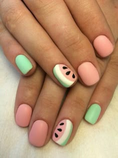 watermelon nail art. so cute! #nailart #nails Watermelon Nail, Watermelon Nail Art, Tato Henna, Watermelon Nails, Cute Nail Designs, Pretty Acrylic Nails