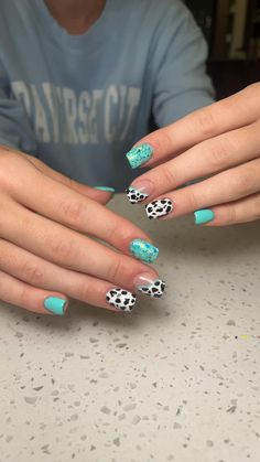 I absolutely love this cow print nail art on miss Kimberly Richards 🫶🏼🖤 🐄 • • I have openings left next week for anyone trying to get in! Please feel free to message me here or you can call/ text me at (989)292-0857 to set something up! Cute Nail Ideas Cow Print, Cow Nails Short, Country Nails Design, Cow Print Nail Art, Country Nail Designs, Girly Cowgirl