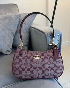 Coach Bags Black, Fashionable Purses, Mode Aesthetic, 2000s Purse, The Life I Want, Hang Bags, Life I Want, Hand Bags For Women, Dream Bags