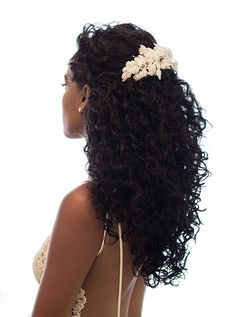 Natural Hair Wedding, Natural Wedding Hairstyles, Natural Hair Bride, Flowers In Her Hair, Hairstyles Curly, Perfect Curls