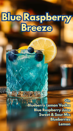 Blue Raspberry Breeze Easy Gin Cocktails, Fruity Alcohol Drinks, Lemon Cocktail, Lemon Vodka, Gin Lemon, Tea Drink Recipes, Blueberry Lemonade