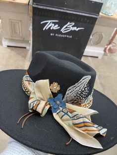 Hat Bar Ideas, Hat Centerpieces, Custom Hat Ideas, Embellished Cowboy Hat, Rodeo Attire, Womens Western Hats, Headband Holders, Embellished Hats, Hunting Crafts