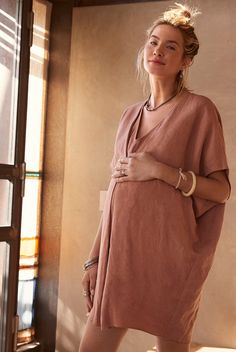 Cute Maternity Outfits Summer, Maternity Clothes 2023, Coastal Maternity Outfits, Boho Outfits Pregnant, 3 Months Pregnant Outfits, Linen Maternity Clothes, Maternity Summer Fashion, Maternity Beach Outfits, Linen Pregnancy Outfit