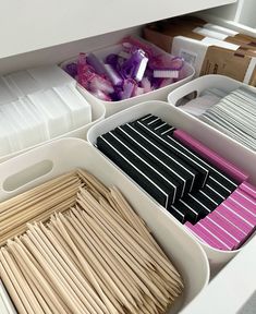 Nail Hygiene, Nail Organizer, Nails Business, Nail Organization, Best Friend Halloween Costumes, Home Nail Salon, Nail Salon Decor