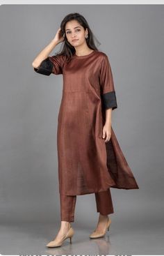 Pant Kurti, Silk Kurti Designs, Kurti Sets, Kurta Patterns, Women Kurta, Indian Designer Suits, Simple Kurti Designs, Salwar Designs, Kurti Designs Latest