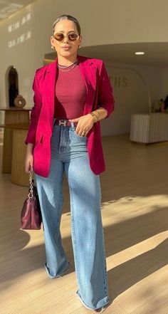 Pink Blazer Styling Women, Blazer Outfits For Women Pink, Classy Mid Size Outfits, Woman Classy Outfits, Corporate Jeans Outfit, Office Outfits Women Pink, Blazer And Jeans Outfit Women Classy, Blazer With Jeans Women Classy, Pink Professional Outfit