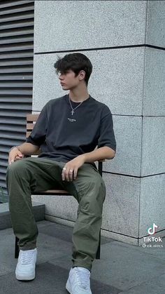 Streetwear Casual Male, Outfits For Guys Casual Boyfriends, Aesthetic Fits For Guys, Guy Summer Outfits Casual Street Styles, Soft Aesthetic Men, Boyfriend Fits Aesthetic Men, Male Trendy Outfits, Simple Aesthetic Outfits For Men, Men’s Clothing Styles 2023