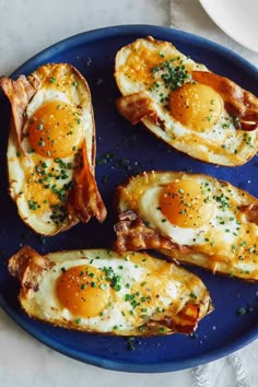 baked breakfast potatoes on a blue plate with text overlay