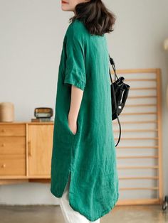 Description Product ID: DS2032305 Material: Cotton, Linen Neckline: Round Neck Sleeve: Long Sleeve Length: Above Knee Length Pattern: Solid Season: Spring, Autumn Style: Fashion, Simple, Casual Occasion: Vacation, Street, Daily Closure Type: Pullover Package included: 1 * Piece of Dress Size Chart (Asian Size): Please allow 1-3 cm measured error. Tag Size Length Chest Shoulder cm | inch cm | inch cm | inch M 105cm | 41.3'' 116cm | 45.6'' 76cm | 29.9'' L 106cm | 41.7'' 120cm | 47.2'' 77cm | 30.3' Casual Half Sleeve Solid Color Dress, Casual Plain Spring Dress, Casual Oversized Half-sleeve Dress, Casual Oversized Half Sleeve Dress, Oversized Half Sleeve Casual Dress, Casual Green Half Sleeve Midi Dress, Casual Green Short Sleeve Midi Dress, Casual Green Midi Dress With Half Sleeves, Solid Color Tunic Dress For Spring