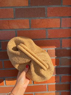 Crochet Raffia Pouch Clutch Small Crochet Tote Bag Knit - Etsy Woven Beach Bag, Knit Summer, Small Crochet, Holiday Bag, Bridal Clutch, Crochet Tote Bag, Summer Bag, Raffia Bag, Crochet Tote