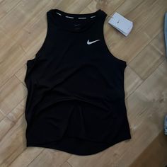 All Star Cheer Uniforms, Running Fits, Poshmark Clothes, Sportswear Outfits, Womens Athletic Outfits, Nike Tank Top, Running Tanks, Running Tank Tops