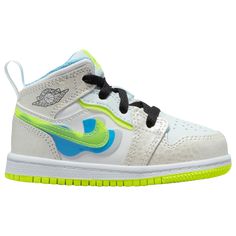 Jordan Aj 1 Mid, Mid Top Sneakers, Mid Top, Nike Swoosh, Casual Clothes, Retro Inspired, Toddler Boys, High Performance, Jordan