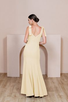 Model: Lindsey; Size: 4 Bridesmaid Dresses With Bows On Shoulder, Light Yellow Bridesmaid Dress, Butter Yellow Bridesmaid Dresses, Bridesmaid Lineup, Pale Yellow Bridesmaid Dresses, Pale Yellow Dresses, Yellow Bridesmaid, Wedding Parties Colors, Godet Skirt