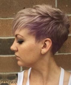 Really Short Haircuts, Pixie Hair Color, Thanksgiving Hairstyles, Short Hair Back, Thanksgiving Hair, Short Sassy Haircuts, Short Shag Haircuts, Short Hairdos, Kelly Osbourne