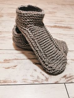 A beautiful pair of women's crochet slippers. Made of wool yarn they are warm, cozy to wear and have a lot of bulk for extra comfort. Soles are covered with latex, which makes them not slippery to walk. You can select extra felted soles for your slippers. Just need to put these into basket together with slippers: https://www.etsy.com/listing/883778891/moisture-repellantresistant-felted-non?ref=hp_opfy-4&frs=1 To make a slippers takes 3-5 days. If you want any other colors or size, please con Cozy Hand Knitted Slippers With Round Toe, Cozy Hand-knitted Slippers With Round Toe, Cozy Hand-knitted Round Toe Slippers, Cozy Handmade Winter Slippers, Cozy Knitted Slippers With Round Toe, Hand Knitted Round Toe Slippers For Winter, Hand Knitted Round Toe Winter Slippers, Hand-knitted Round Toe Winter Slippers, Hand Knitted Yarn Slippers For Winter