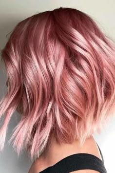 Rose Gold Short Hair, Rose Gold Hair Balayage, Gold Blonde Hair, Gold Hair Dye, Rose Gold Hair Dye, Caramel Blonde Hair, Choppy Bob Hairstyles