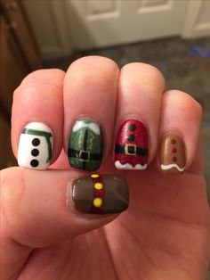 Festive Gel Nail Designs, The Grinch Nail Designs, Gingerbread Nail Art Designs, Christmas Nails Short For Kids, Cartoon Christmas Nails, Christmas Gingerbread Man Nails, Christmas Nails Men, Christmas Nails Elf