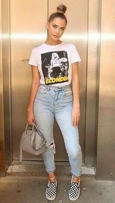 Looks Jeans, Vans Outfit, Elegante Casual, School Fashion, Mode Inspiration, Beauty And Fashion