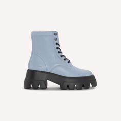 JOHANNA Blue - JoDis Shoes Light Blue Shoes, Jump In, Leather Boot, New Launch, Womens Ankle Boots, Blue Shoes, Shoe Box, Elastic Band, Leather Boots