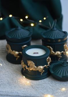 Get in the Christmas vibes with scented candles.  cranberry forest , gift , Christmas vibes festive season,  black elegant. Christmas Gift Exchange Ideas, Homemade Candle Recipes, Coffee Chalkboard, Gift Exchange Ideas, Handmade Candles Diy, Pillar Candle Molds, Fancy Candles, Velas Candles, Forest Gift