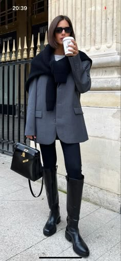 Tall Boots Outfit, Vinter Mode Outfits, Fall Boots Outfit, Rainy Day Outfit