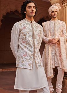 Ivory Kurta Set With An Embroidered Jacket Contrast By Parth - Fabilicious Fashion Bandhgala With Shawl, Luxury Tailored Wedding Sherwani, Luxury Silk Nehru Jacket For Reception, Traditional Indian Outfits For Men, Luxury Katan Silk Unstitched Wedding Suit, Indian Wedding Kurta For Men, Luxury Dola Silk Unstitched Wedding Suit, Ivory Kurta For Men, Mens Wear Wedding Unique