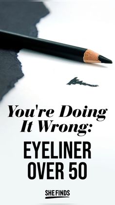 To assist women over 50 in achieving a supple and radiant appearance, we turned to expert makeup artists who provided three simple yet timeless hacks for mastering eyeliner application. #makeup #beautyblog #eyeliner Smokey Eye Over 50 Over 50, Makeup Free Look, Makeup Looks Over 50 Over 50, Eyeliner For Hooded Eyes Over 50, Makeup After 50 Tips, Makeup Older Women Over 50, Eyeliner Over 50 How To Apply, Eyeliner Styles Tutorials, Make Up Over 50 Older Women Eye Makeup