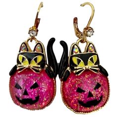 Brand New With Tags! Betsey Johnson Women's Witch Cat Pumpkin Drop Earrings Pink Black Dangle New Add A Spellbinding Touch To Your Halloween Outfit With These Gorgeous Betsey Johnson Earrings. The Black Cat And Jack-O-Lantern Features Make Them Perfect For The Occasion. The Dangle/Drop Style And Lever Back Closure Add A Touch Of Elegance To The Earrings. The Pink Glitter Resin Main Stone Shape Complements The Black Cat And Gold Color Of The Earrings. They Are Perfect For Parties And Halloween Ev Pink Plates, Jewelry Halloween, The Black Cat, Betsey Johnson Earrings, Witch Cat, Cat Pumpkin, Cat And Jack, Halloween Outfit, Halloween Event