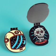 Pines de esmalte fundido astronauta por killeracid en Etsy Converse Enamel Pin, Punk Enamel Pins, Space Enamel Pins, Dino Enamel Pin, Goth Enamel Pin, Jacket Pins, Pin Game, Pin Art, Enamel Lapel Pin