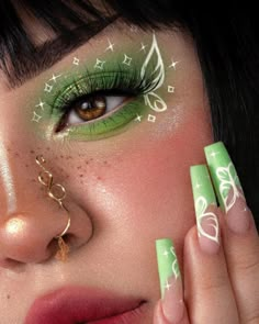 Creative Green Eye Makeup, Sage Green Prom Makeup, Pretty Halloween Makeup Looks Fairy, Fairy Like Makeup, Portals Makeup Ideas, Portals Makeup Melanie, Tinkerbell Makeup Ideas, Fairycore Makeup Looks, Portals Inspired Makeup