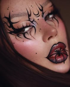 Unconventional Makeup, Dragon Makeup, Cat Halloween Makeup, Creative Halloween Makeup, Devil Makeup