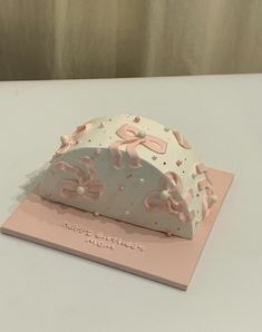 aesthetic cake Half And Half Birthday Cake, Bow Cake Design, Half Kg Cake Design, Half Cake Design, Coquette Birthday Cake, Bow Birthday Cake, Half Birthday Cake, Coquette Cake, Channel Cake