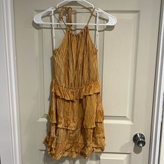 Women’s Size Xs Dress, Never Worn Flowy Yellow Dress With Ruffle Hem, Yellow Ruffle Hem Dress For Day Out, Yellow Dress With Ruffle Hem For Day Out, Yellow Casual Sundress With Ruffles, Yellow Ruffled Sundress For Summer, Casual Yellow Sundress With Ruffles, Casual Yellow Ruffled Sundress, Yellow Mini Sundress With Ruffles, Yellow Ruffle Hem Dress For Summer