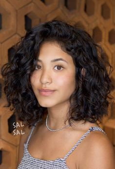 Classic Lob 2023 Short Curly Hair Trends For Women, Short Curly Haircuts For Plus Size Women, Long Bob For Curly Hair, 2b Curly Hair Haircuts Short, Naturally Wavy Short Hair, French Bob Curly Hair, Curly Hair Cuts For Round Faces, Naturally Wavy Bob, Curly Lob Haircut